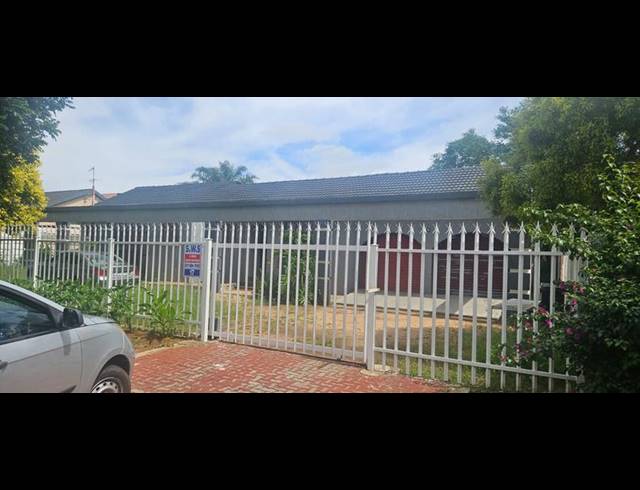 4 BEDROOM HOUSE FOR SALE IN BEYERS PARK